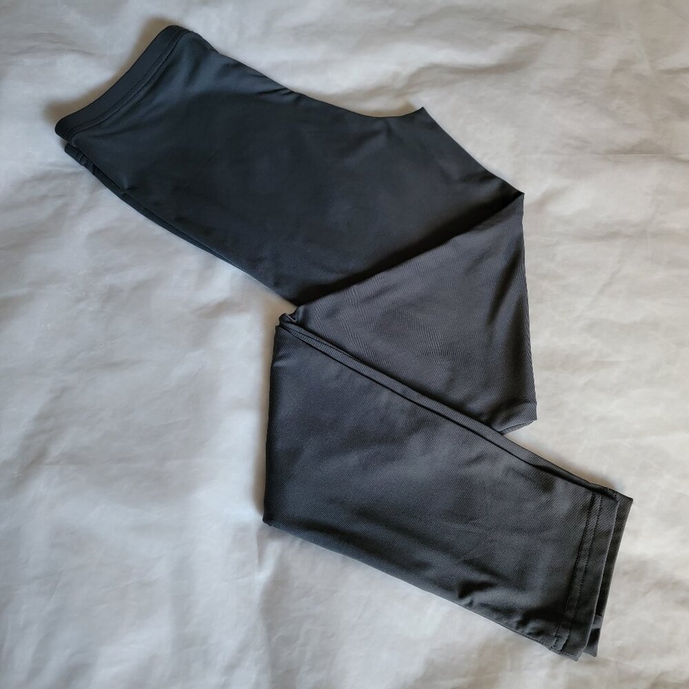 Hue Highrise Leggings Gray Travel Activewear Athleisure Women Size Medium